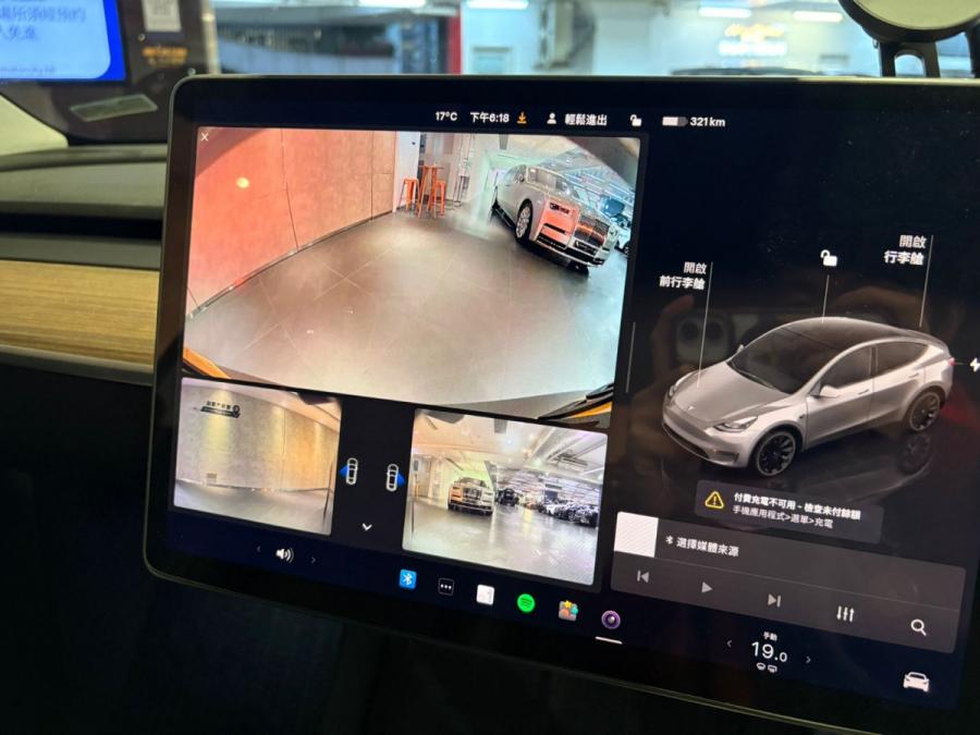 Model Y Lond Range - Image 4